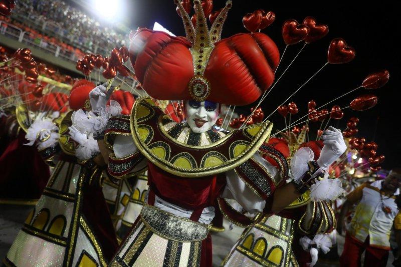 Ünlü Rio Karnavalı başladı