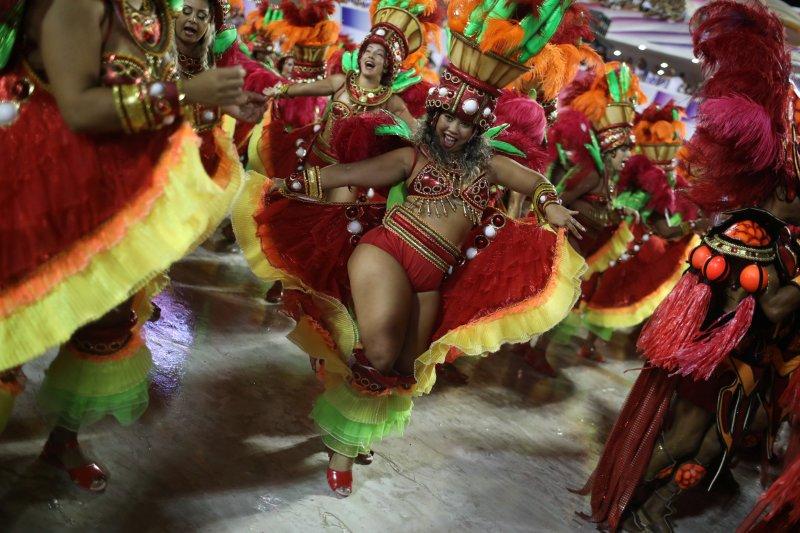 Ünlü Rio Karnavalı başladı