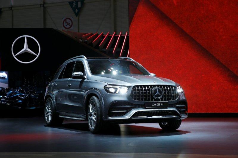 Otomobiller Cenevre’de görücüye çıktı