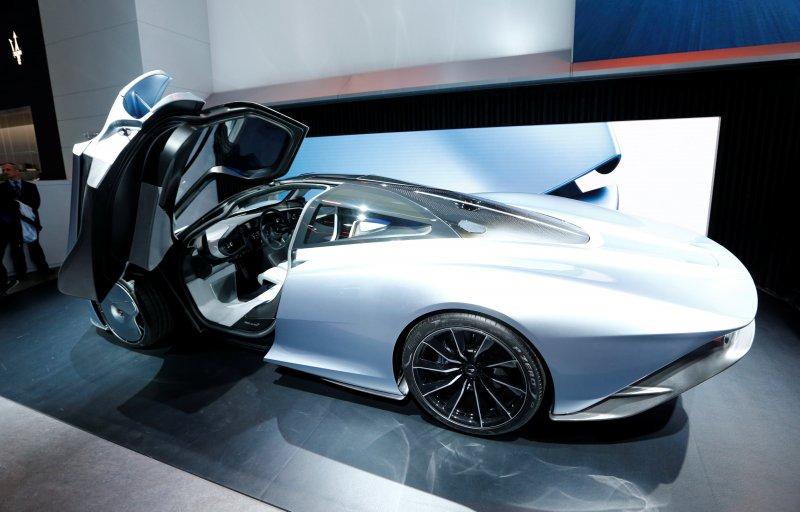 Otomobiller Cenevre’de görücüye çıktı