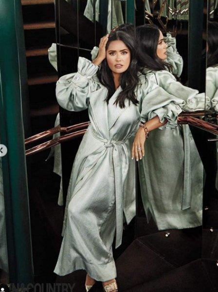 Salma Hayek’ten estetik açıklaması