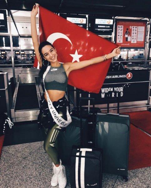 Tara de Vries: Türkiye'de çok ödev veriyorlar