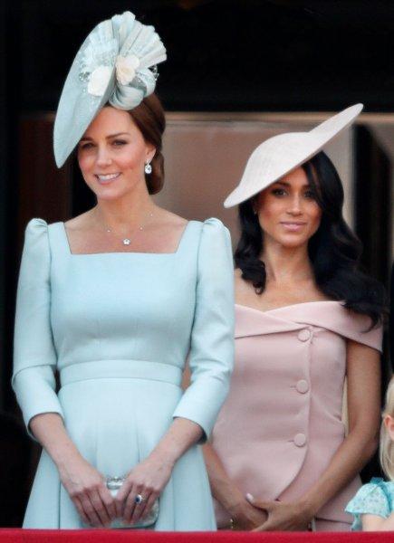 Kate Middleton ve Meghan Markel'ın taht sıralaması - Resim 6
