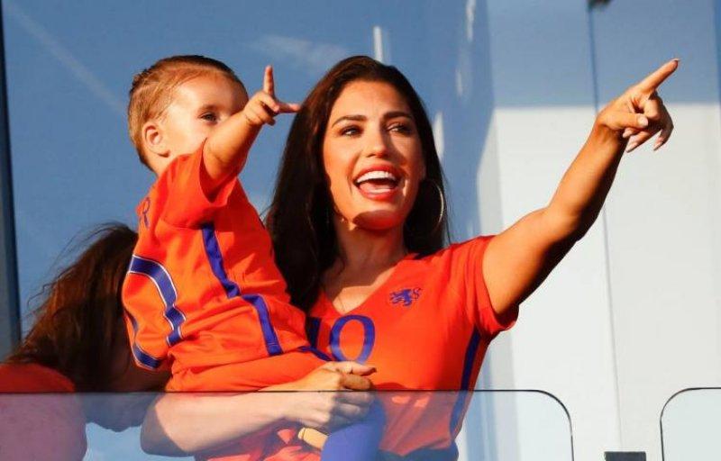 Wesley Sneijder'in eşine şiddet uyguladığı iddia edildi