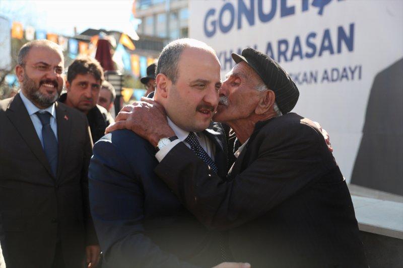 Bakan Varank Tunceli'de 