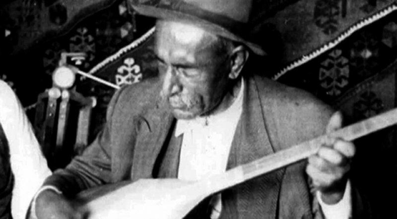 Aşık Veysel ölüm yıl dönümünde anılıyor