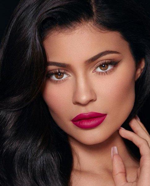 Kylie Jenner serveti hakkında konuştu 