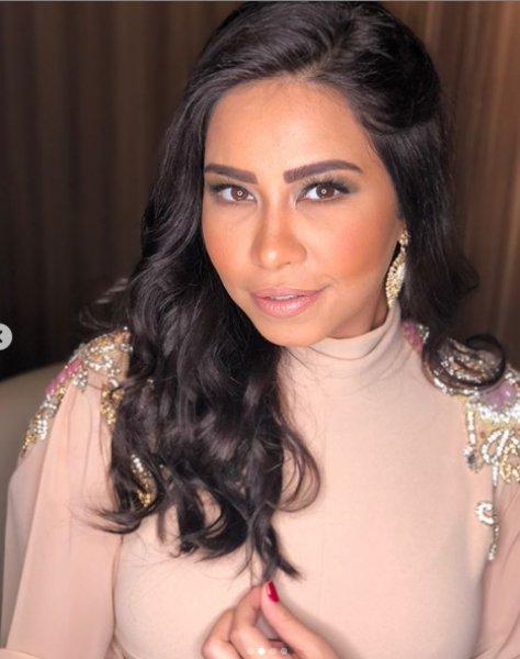 Mısırlı şarkıcının konser vermesi yasaklandı