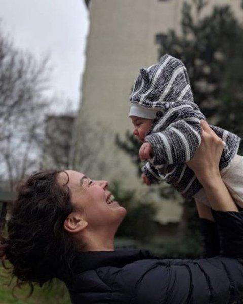 Azra Akın: Kalbimi çalan iki erkek