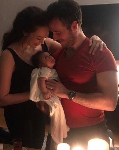 Azra Akın: Kalbimi çalan iki erkek