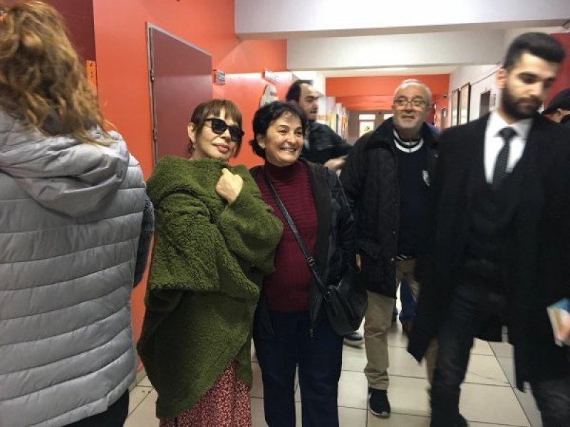 Oy kullanan ünlüler