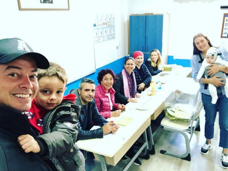 Oy kullanan ünlüler