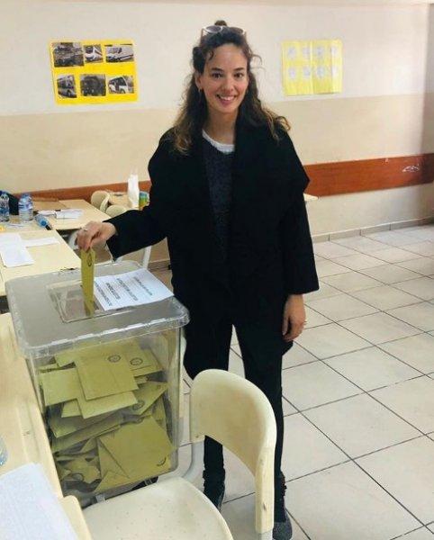 Oy kullanan ünlüler