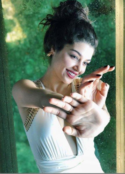 Hande Erçel menajerine ateş püskürdü