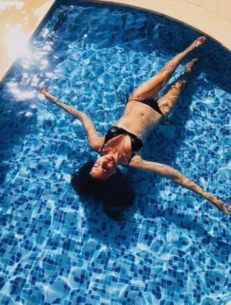 Oyuncu Melisa Aslı Pamuk İnstagram'ı sallıyor