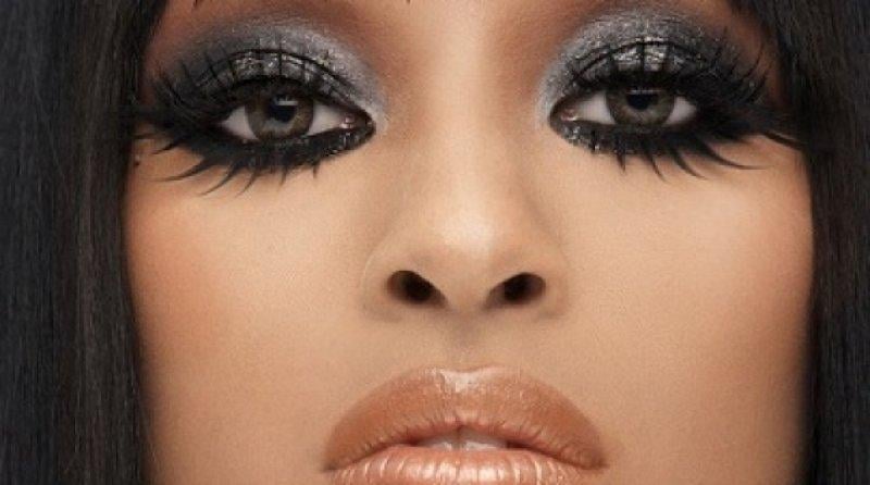 Makyajsız ünlüler kervanına yenileri katılıyor