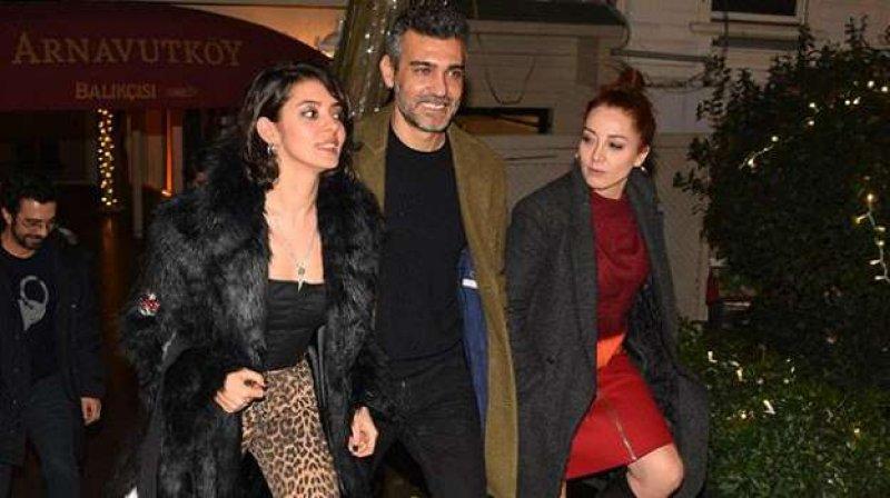 Selin Şekerci ve Caner Cindoruk el ele poz verdi 