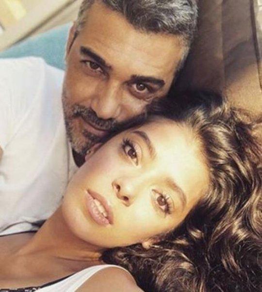 Selin Şekerci ve Caner Cindoruk el ele poz verdi 