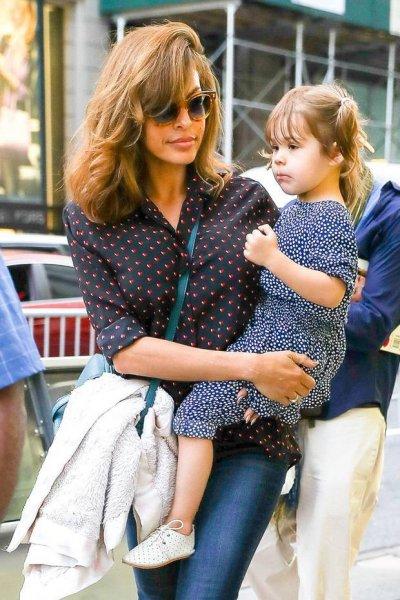 Eva Mendes: Anne olmak aklımın ucundan geçmezdi 