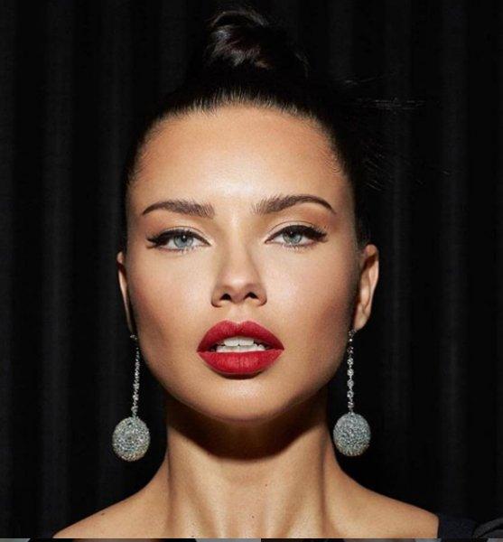 Adriana Lima'dan Türk kahvesi paylaşımı  - Resim 3