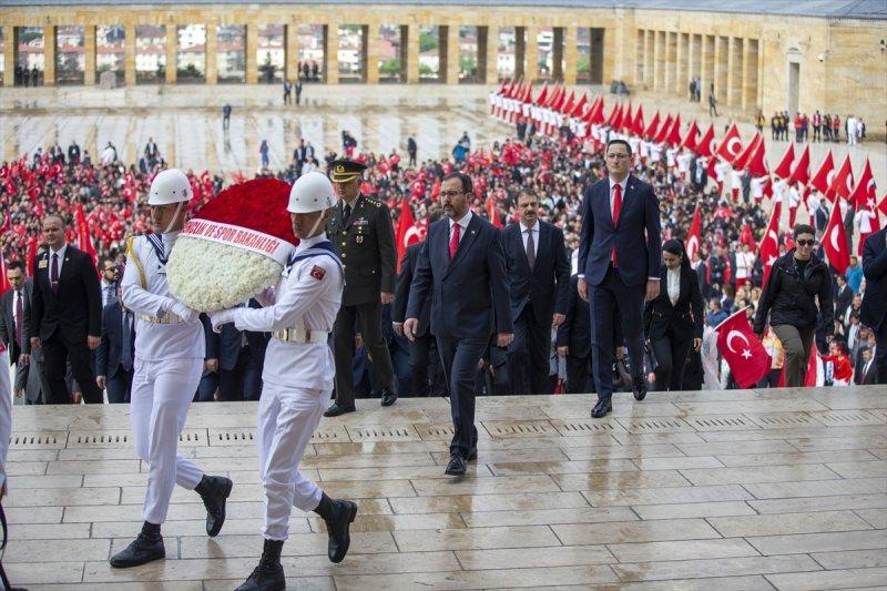 19 Mayıs törenlerle kutlandı