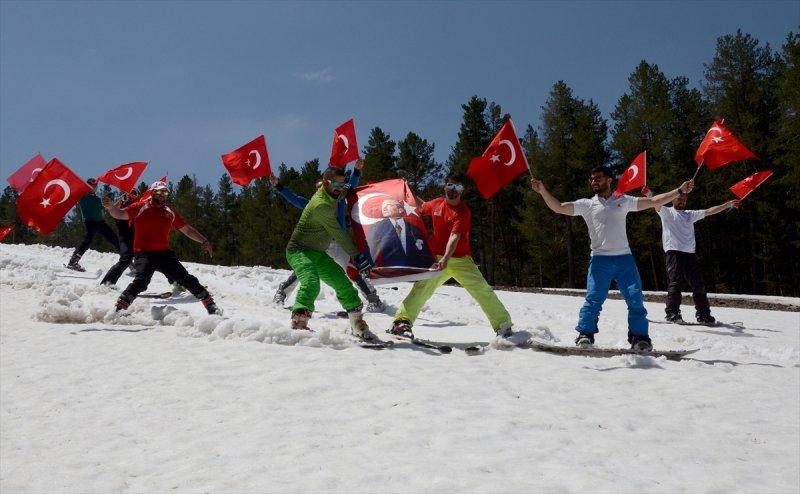 19 Mayıs törenlerle kutlandı