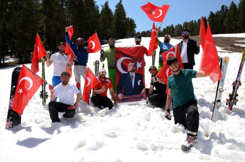 19 Mayıs törenlerle kutlandı