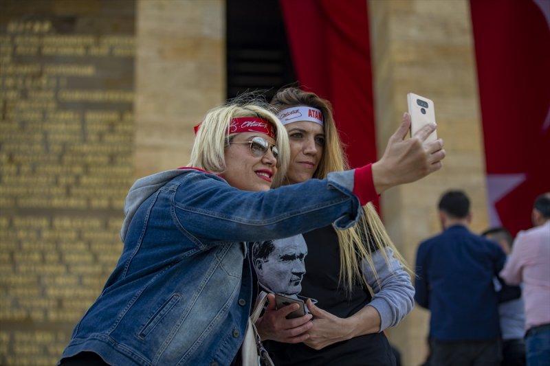 19 Mayıs törenlerle kutlandı