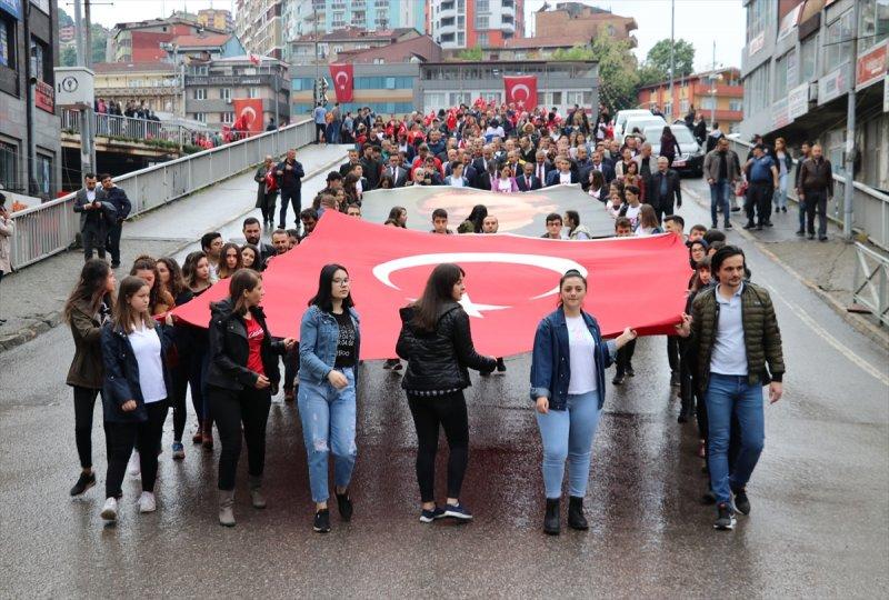 19 Mayıs törenlerle kutlandı