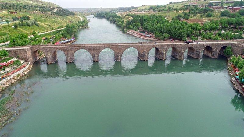 Dicle Nehri 30 yıl sonra tertemiz