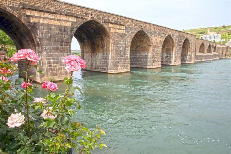 Dicle Nehri 30 yıl sonra tertemiz