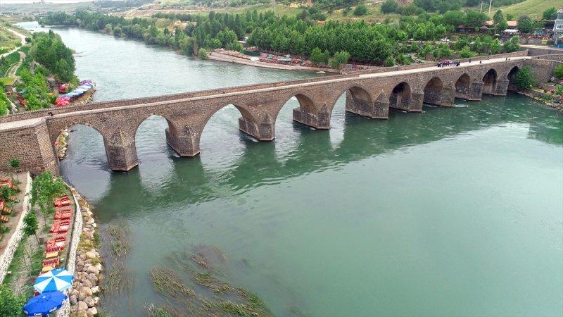 Dicle Nehri 30 yıl sonra tertemiz