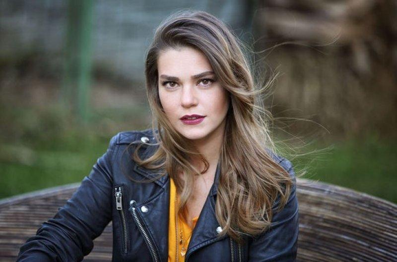 Ünlülerin mezun olduğu okullar