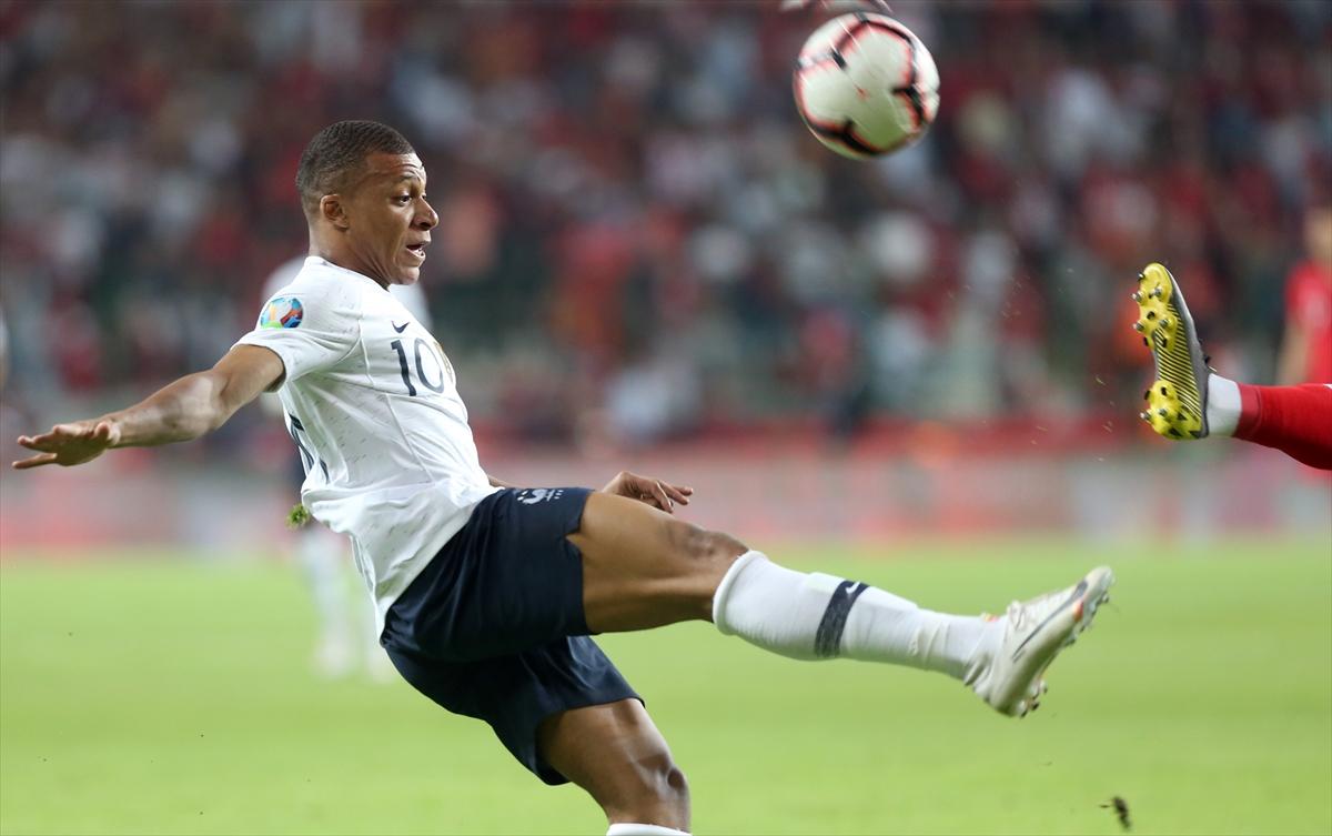 Euro 2020 Elemeleri Türkiye - Fransa maçından kareler