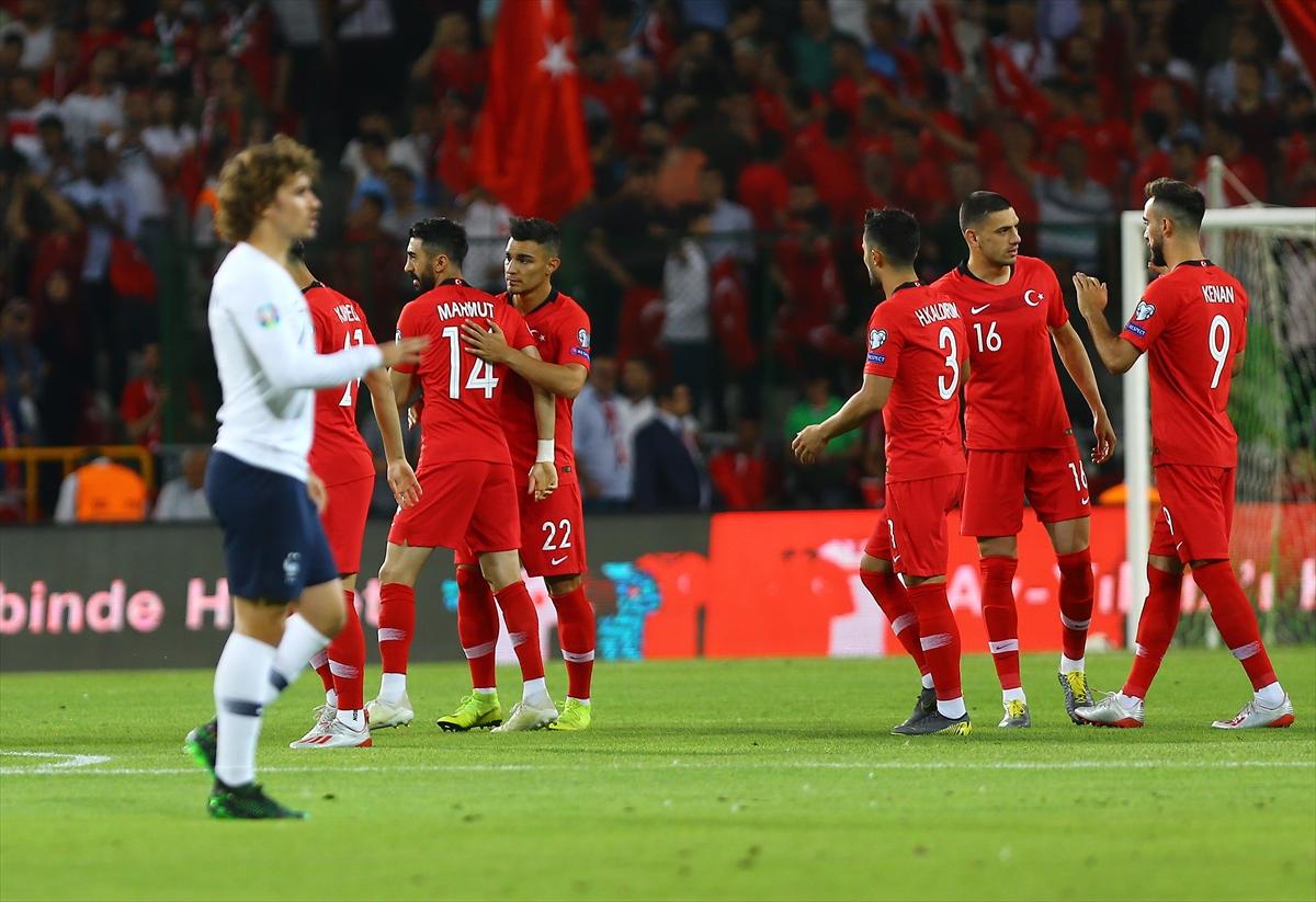 Euro 2020 Elemeleri Türkiye - Fransa maçından kareler