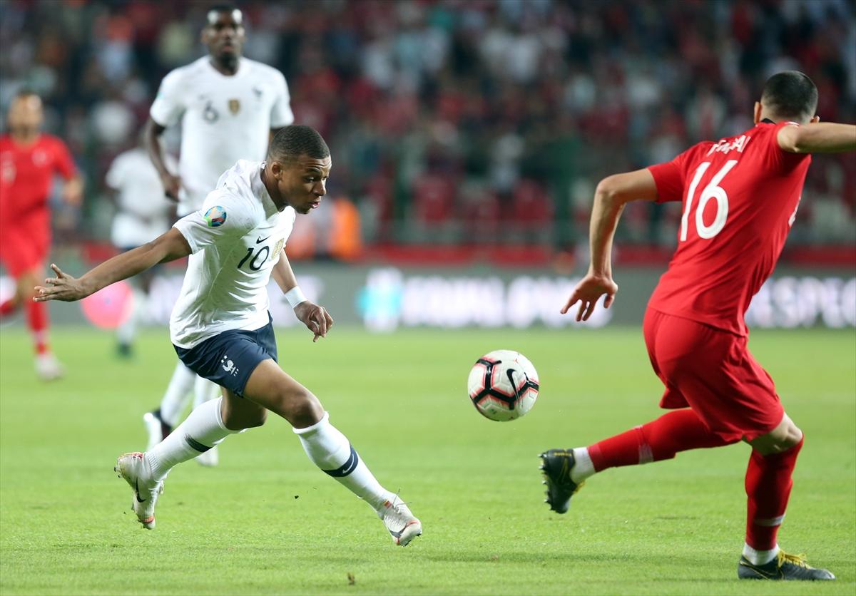 Euro 2020 Elemeleri Türkiye - Fransa maçından kareler