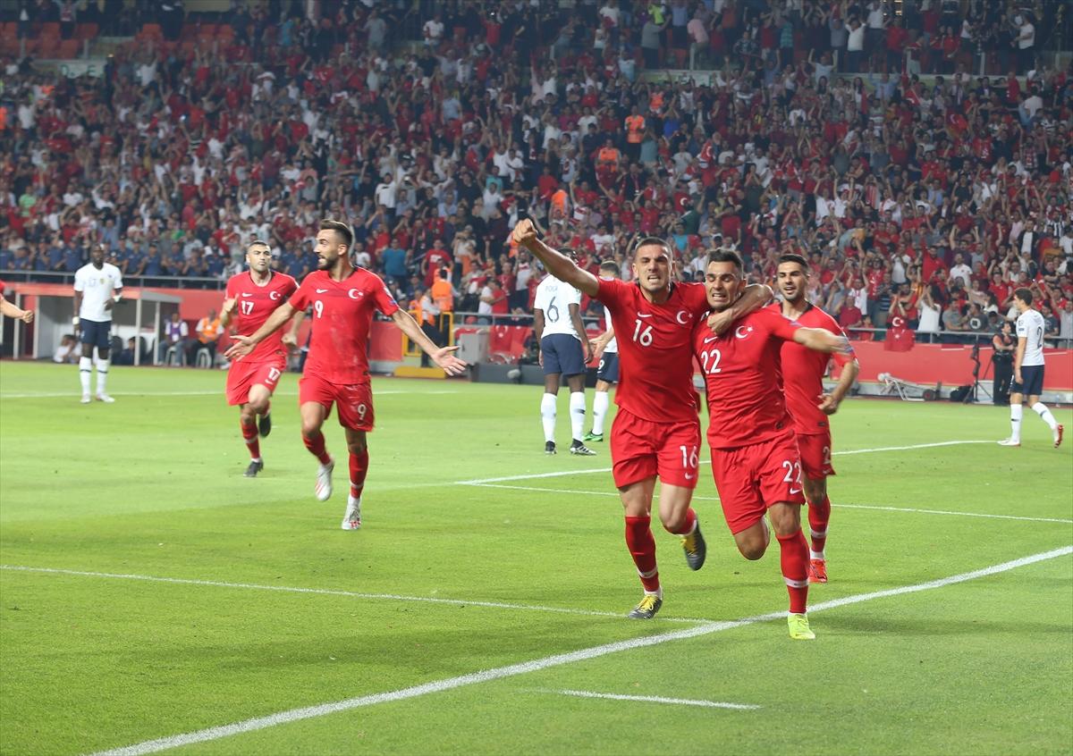 Euro 2020 Elemeleri Türkiye - Fransa maçından kareler