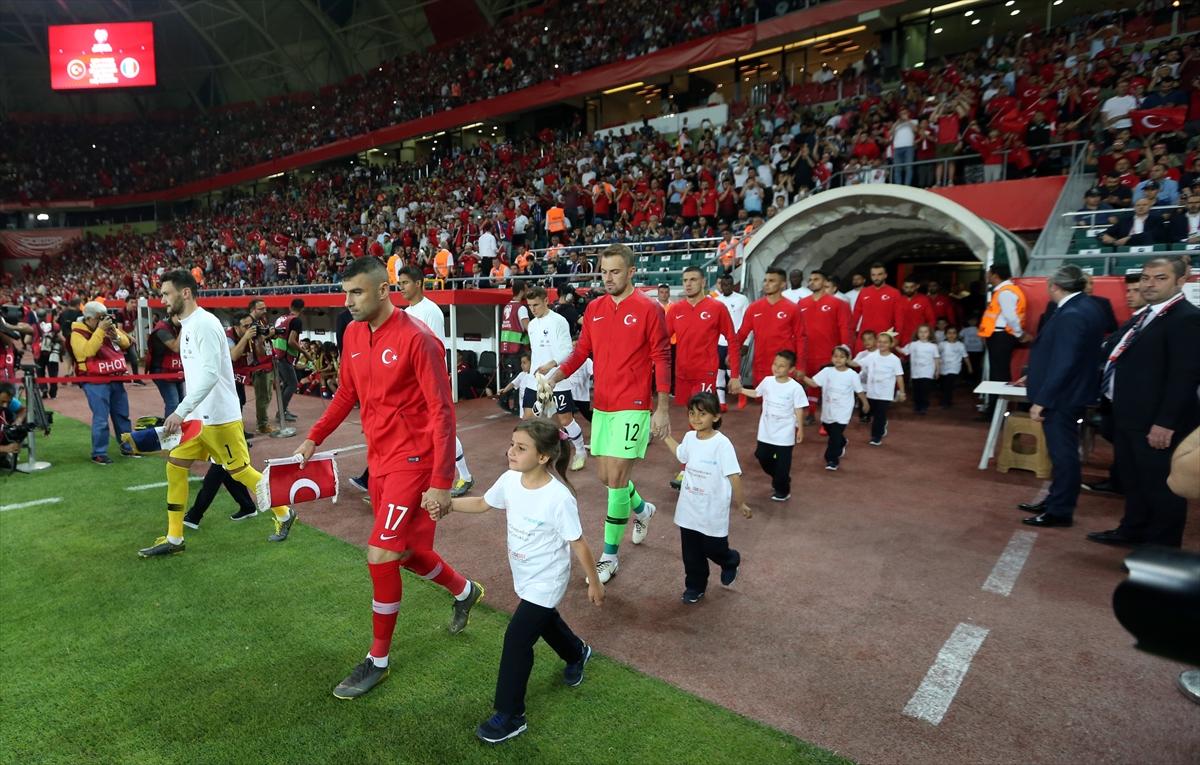 Euro 2020 Elemeleri Türkiye - Fransa maçından kareler