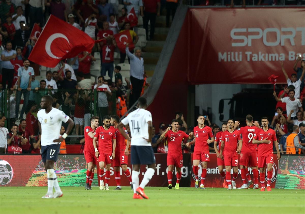 Euro 2020 Elemeleri Türkiye - Fransa maçından kareler