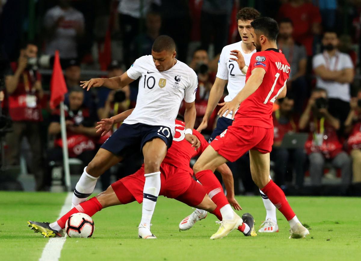Euro 2020 Elemeleri Türkiye - Fransa maçından kareler