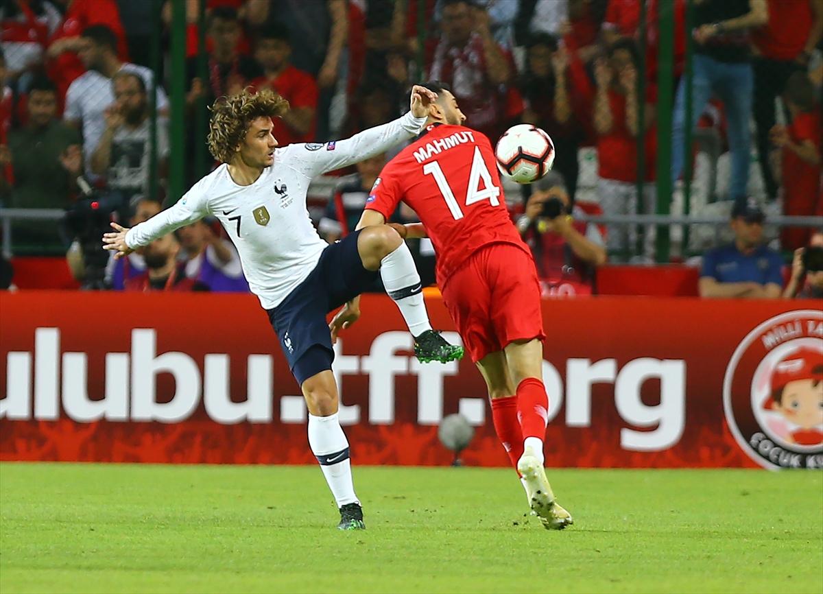 Euro 2020 Elemeleri Türkiye - Fransa maçından kareler