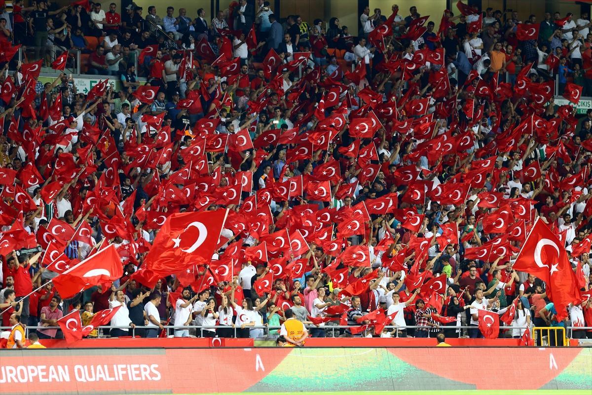 Euro 2020 Elemeleri Türkiye - Fransa maçından kareler