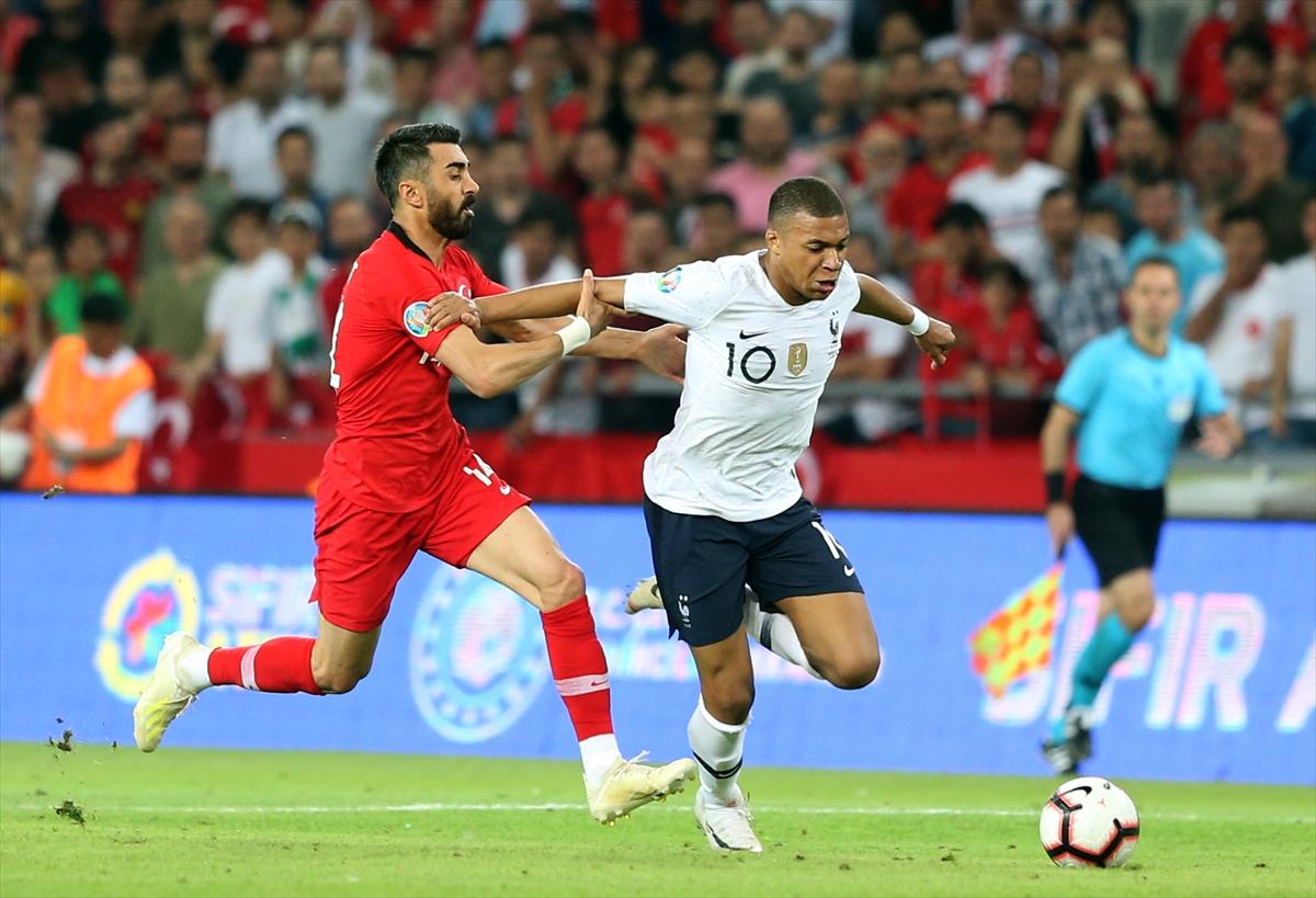 Euro 2020 Elemeleri Türkiye - Fransa maçından kareler