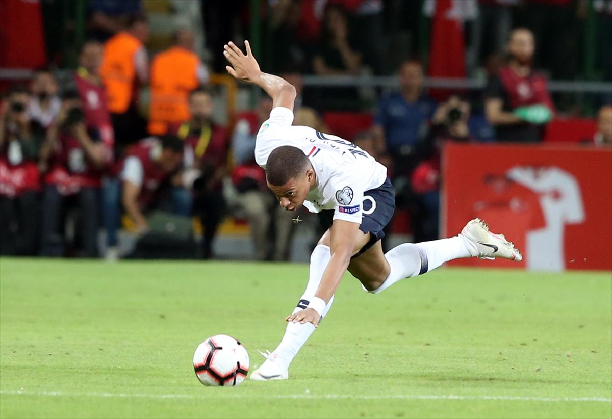 Euro 2020 Elemeleri Türkiye - Fransa maçından kareler