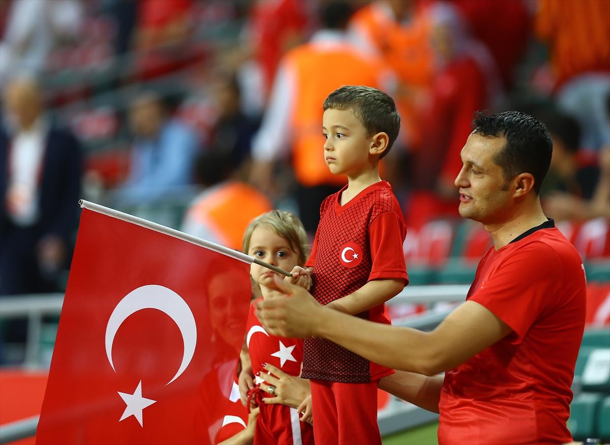 Euro 2020 Elemeleri Türkiye - Fransa maçından kareler