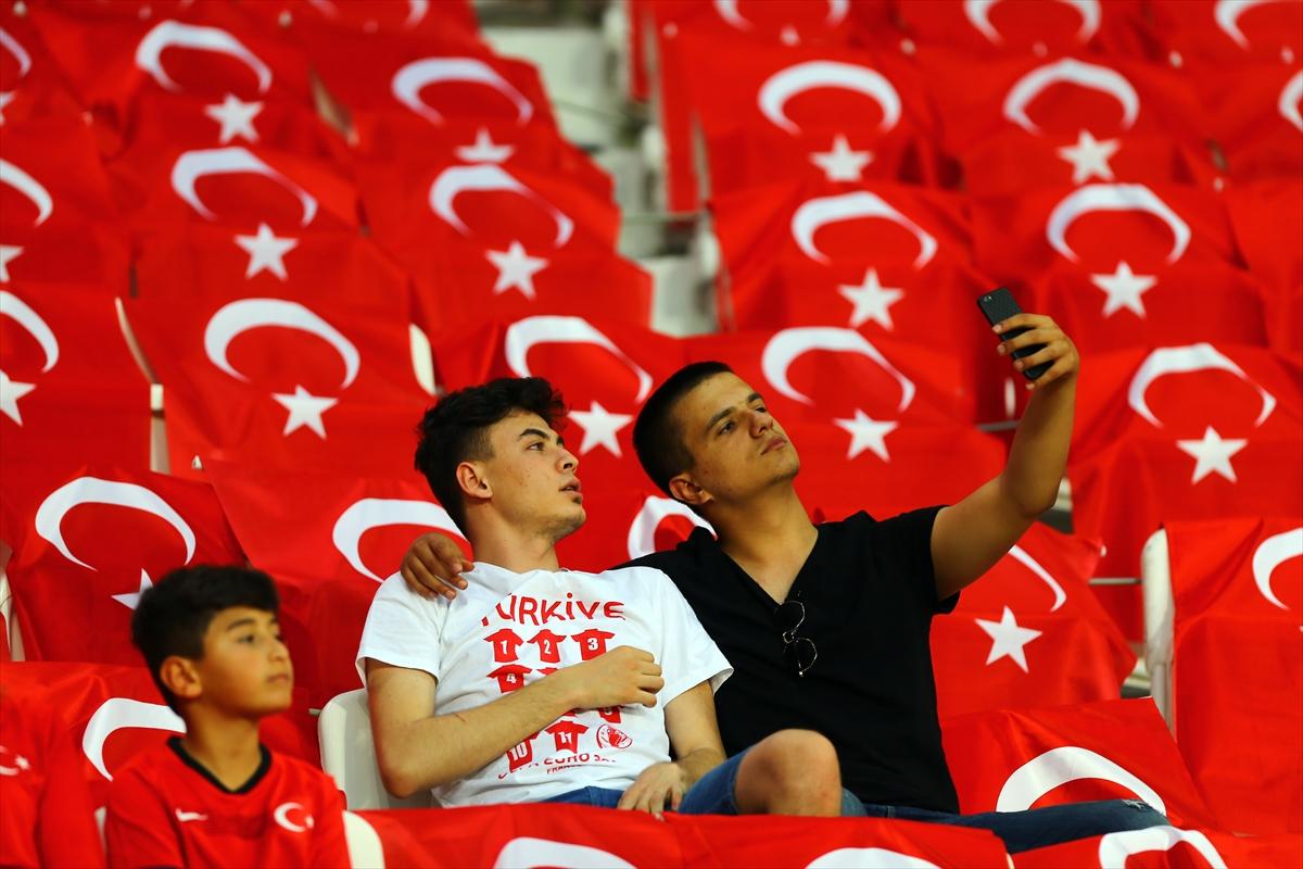 Euro 2020 Elemeleri Türkiye - Fransa maçından kareler
