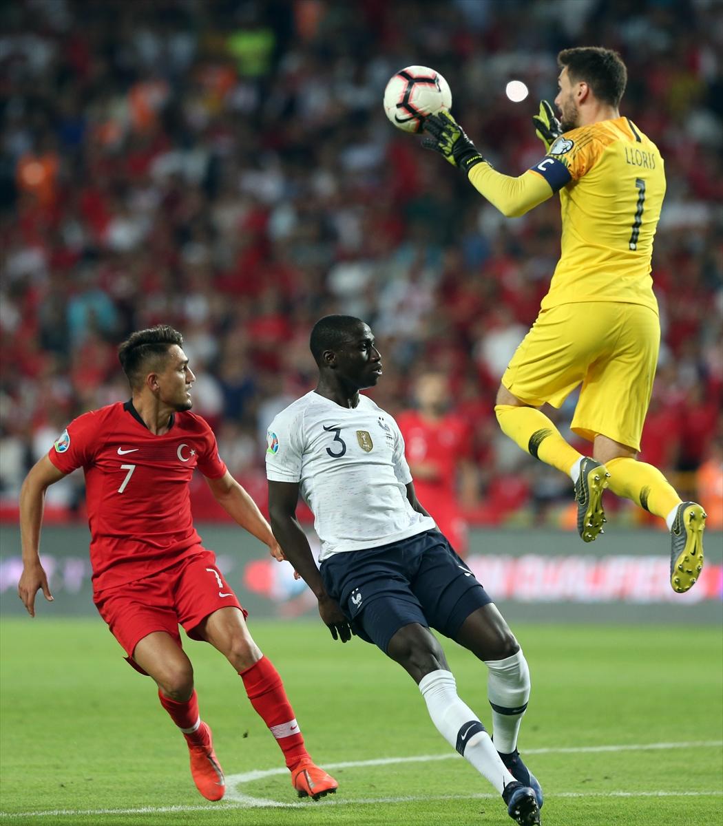 Euro 2020 Elemeleri Türkiye - Fransa maçından kareler