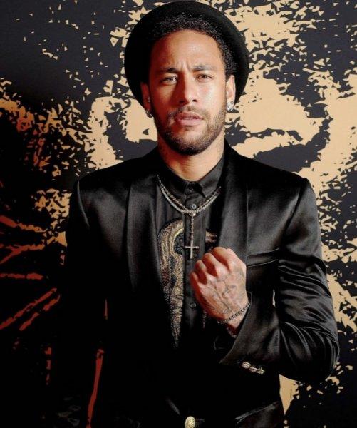 Forbes en çok kazanan ünlüleri açıkladı