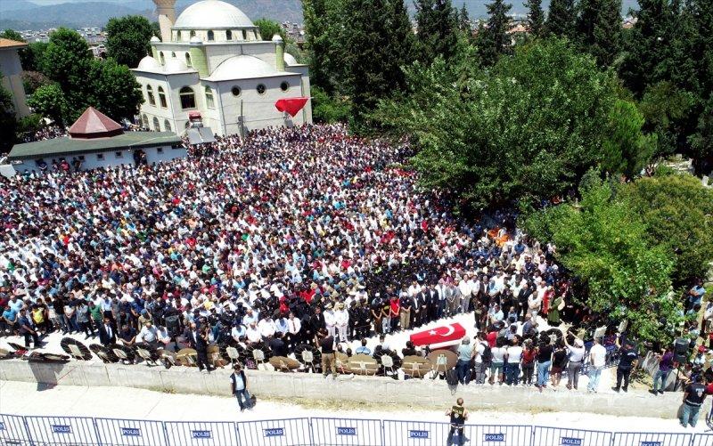 Şehit uzman çavuş Muğla'da son yolculuğuna uğurlandı