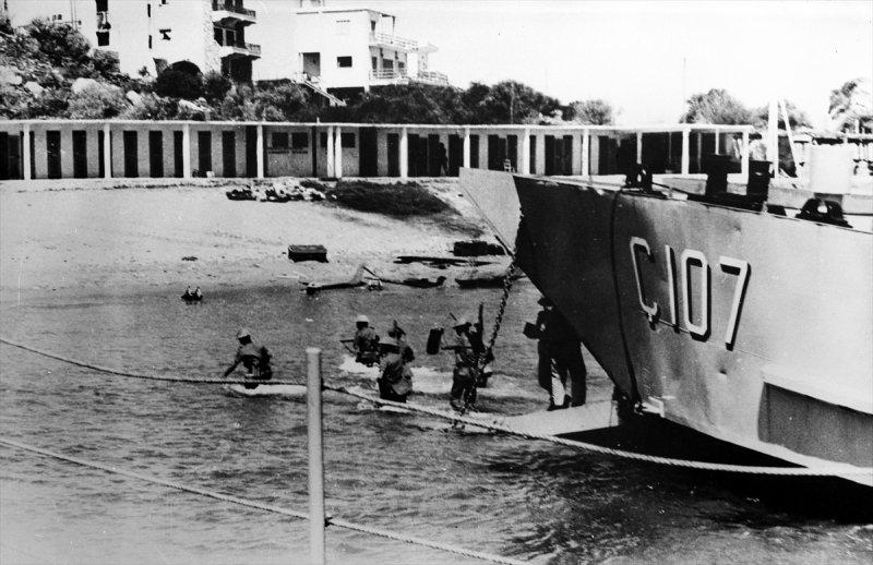 Unutulmaz fotoğraflarla Kıbrıs Barış Harekatı